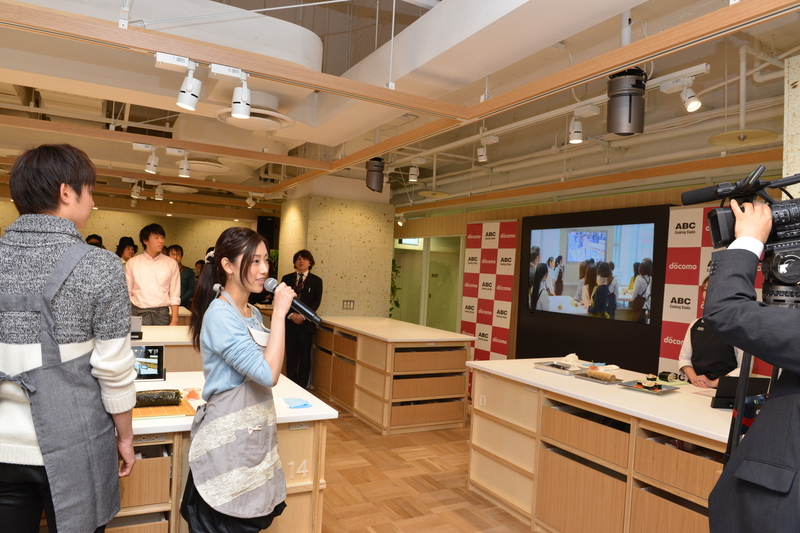 日本から香港スタジオに質問