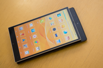 AQUOS PHONE SERIE mini」「AQUOS PAD」開発者インタビュー] “EDGEST