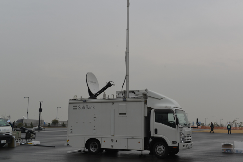 ミニバンタイプの移動基地局車