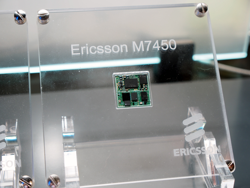 エリクソン製のモデムである「M7450」。近く、これを搭載した端末も発売になるという