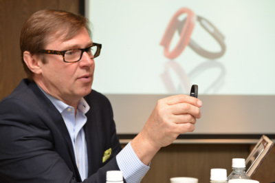 Jawbone、Bluetoothでリアルタイム計測のリストバンド「UP24
