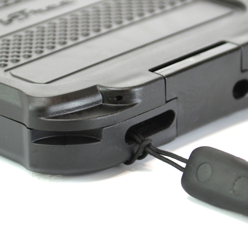 ストラップホールがついている