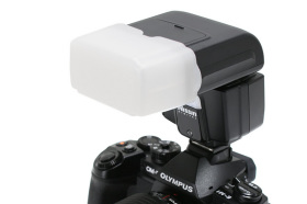 【お値下げ致しました】Nissini40 マイクロフォーサーズ用ストロボ デジカメアイテム丼：ニッシンジャパン「スピードライトi40
