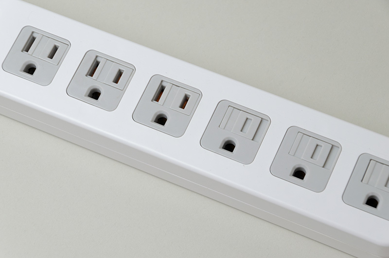 シャッター付きでホコリの侵入を防御