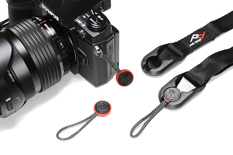 Peak Designのストラップ各種。アンカーと呼ばれるパーツをカメラ側にセットし、そこにストラップを装着するというシクミなので、場合によってストラップを使い分けたり、ひとつのストラップを複数のカメラで共有することができます。ちなみに、アンカー1個の耐荷重は200lbs（約90kg）以上だそうです。
