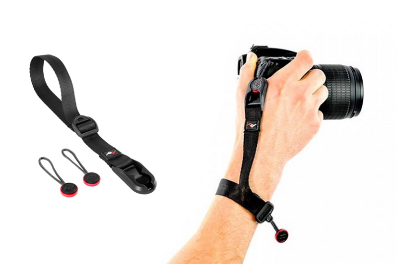 Peak Designの「CUFF」。カメラ落下防止用のリストストラップです。アクションカメラの落下防止や防水デジカメの水没防止などにもいいかもしれません。不使用時はリストバンドのように身につけられます。