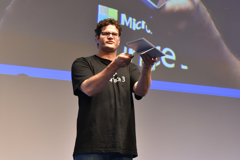 米Microsoft ジェネラルマネージャー Surface &amp; Windows Hardwareセールス＆マーケティング担当のブライアン・ホール氏