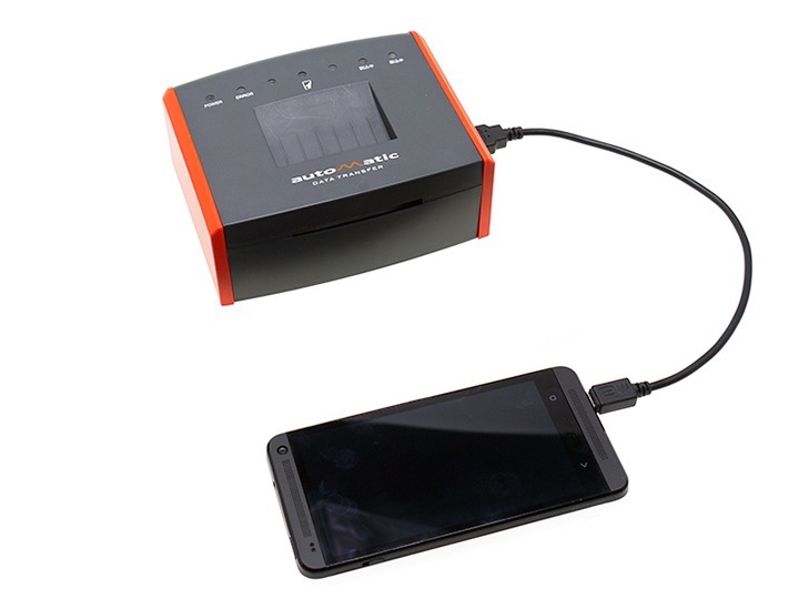 「携帯電話 電話帳コピー機」