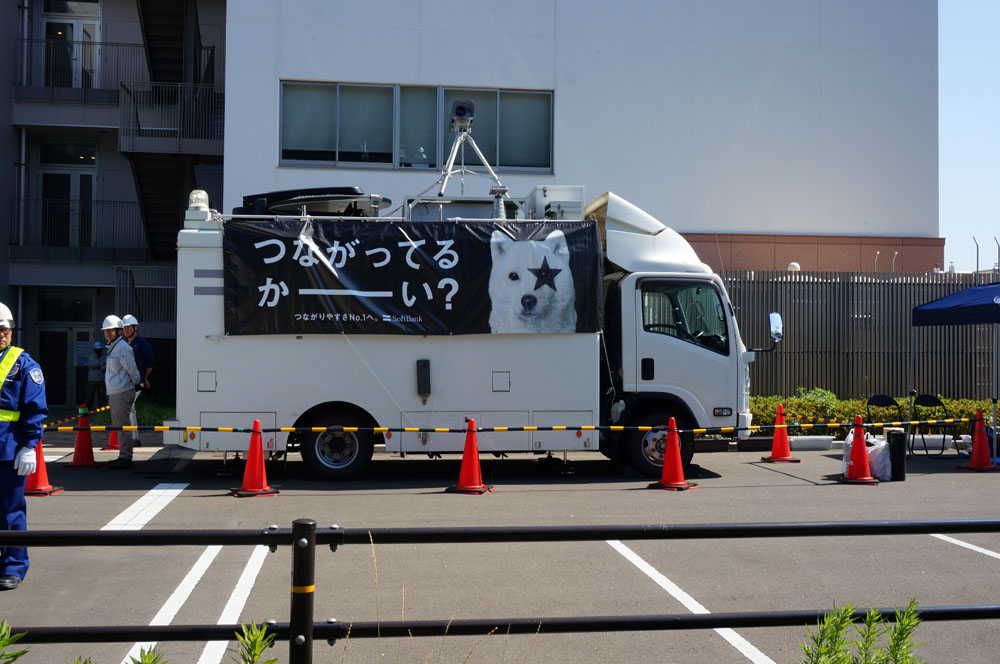 ソフトバンクの車載基地局。まだ正式発表されていないが、やはりコラボの影響だろうか。筆者が見たところ、他キャリアは展開していないようだ