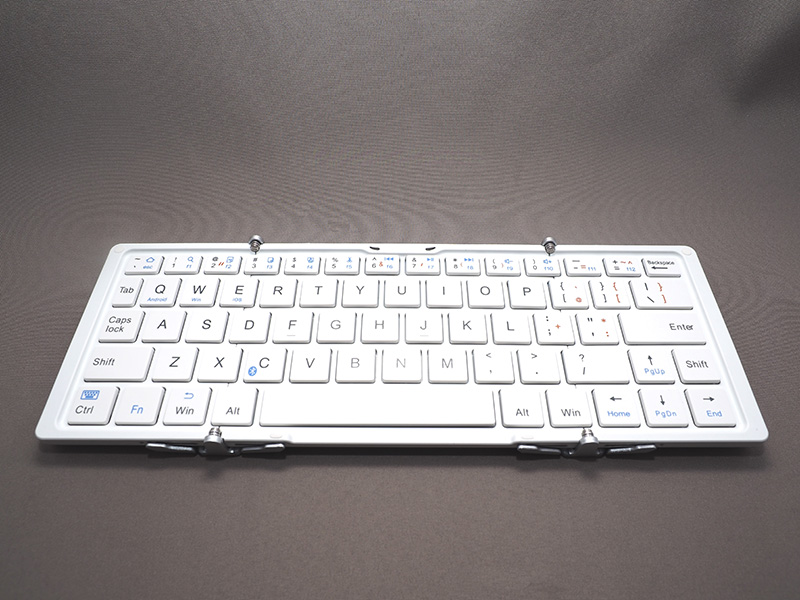折りたたみBluetoothキーボード「GK930 Tri-folding Bluetooth KEYBOARD」