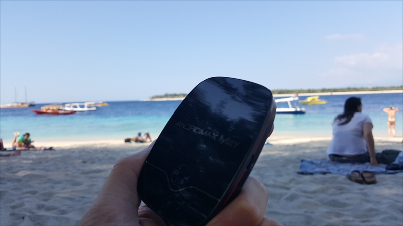 観光地として人気の「ギリ トラワンガン島」でSMARTFRENのLTEが利用可能