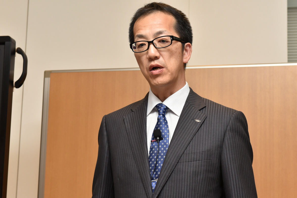 シャープ コンシューマーエレクトロニクスカンパニー 国内マーケティング統轄部 情報通信プロモーション部 部長の河内巌氏