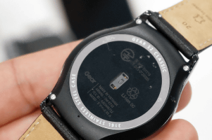 サムスンのスマートウォッチ「Gear S2/S2 classic」国内登場、ドコモと