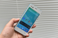 UPQのスマホ「A01」のマイナーチェンジモデル「A01X