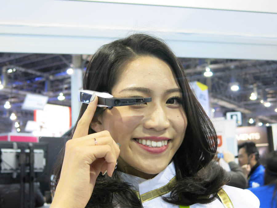 Telepathy Walkerを装着した状態