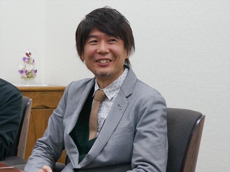 カシオの花房氏