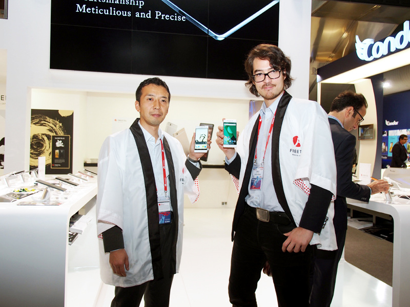 プラスワン・マーケティングの林氏（左）と吉岡氏（右）