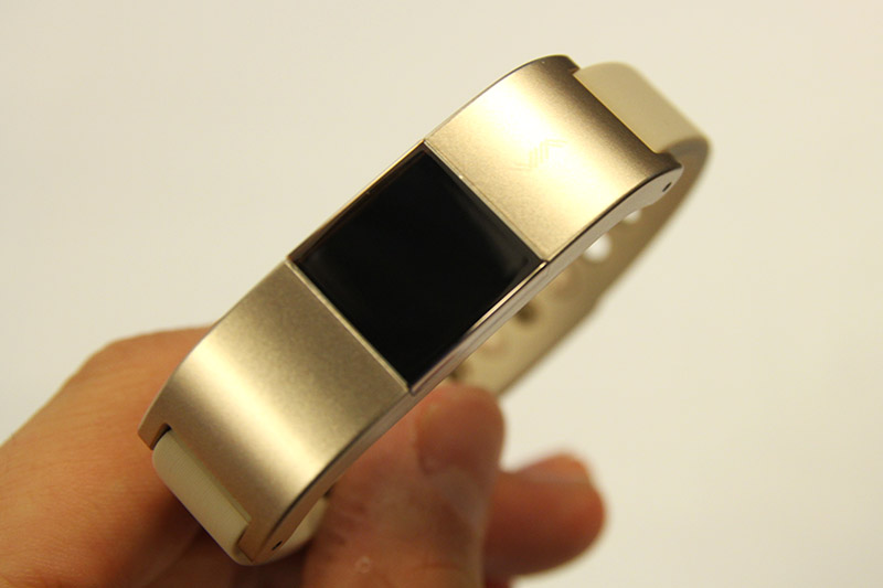 シャンパンゴールド