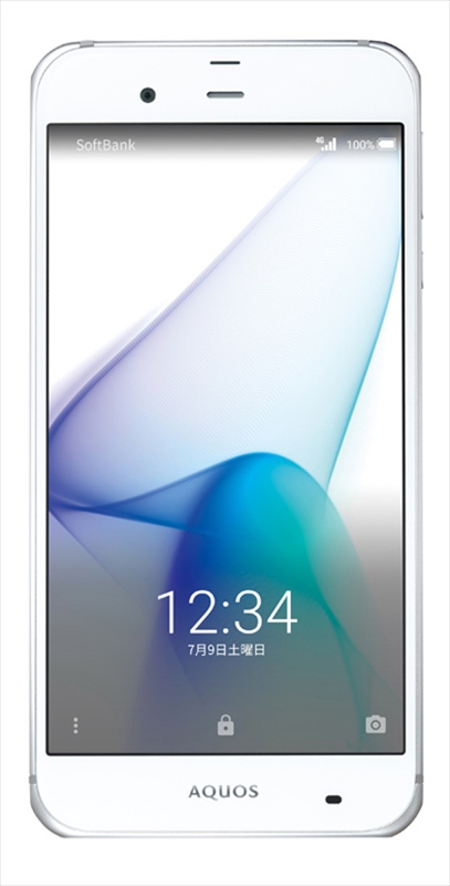 「AQUOS Xx3」ホワイト
