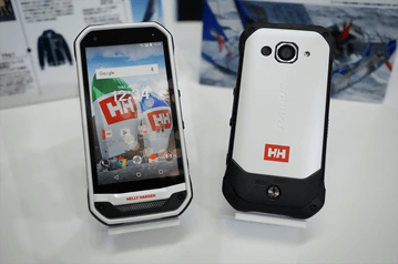 京セラ - 【希少】KYOCERA TORQUE G03 HELLY HANSENモデル美品 希少】KYOCERA TORQUE G03 HELLY HANSENモデル美品