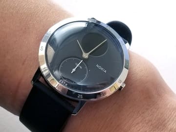 NOKIA Steel HR スマートウォッチ 活動量計 中古 ここずっと身につけているのはノキアのスマートウォッチ Nokia