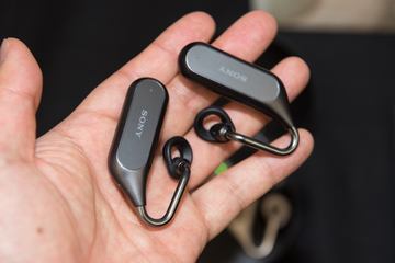ソニー、耳をふさがないワイヤレスイヤホン「SBH82D