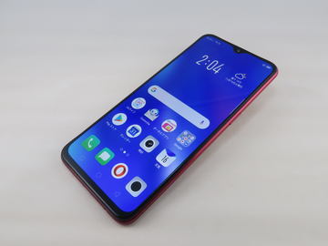 UQ mobile独占のOPPO「R17 Neo」、水滴型ノッチやディスプレイ