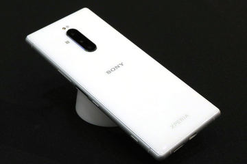 ドコモ、世界初の4K有機ELディスプレイ搭載の「Xperia 1 SO-03L