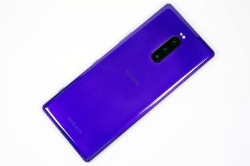 Sony Xperia1 au SOV40 紫 大画面 トリプルカメラ auから「Xperia 1 SOV40」、トリプルカメラに4Kディスプレイ