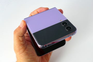 メゾンマルジェラ×サムスンの折りたたみスマートフォン「Galaxy
