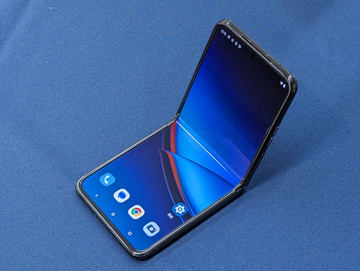 【初期化済】Motorola スマートフォン 起動ロゴで止まるAndroidスマホを初期化して直す方法。moto e5を