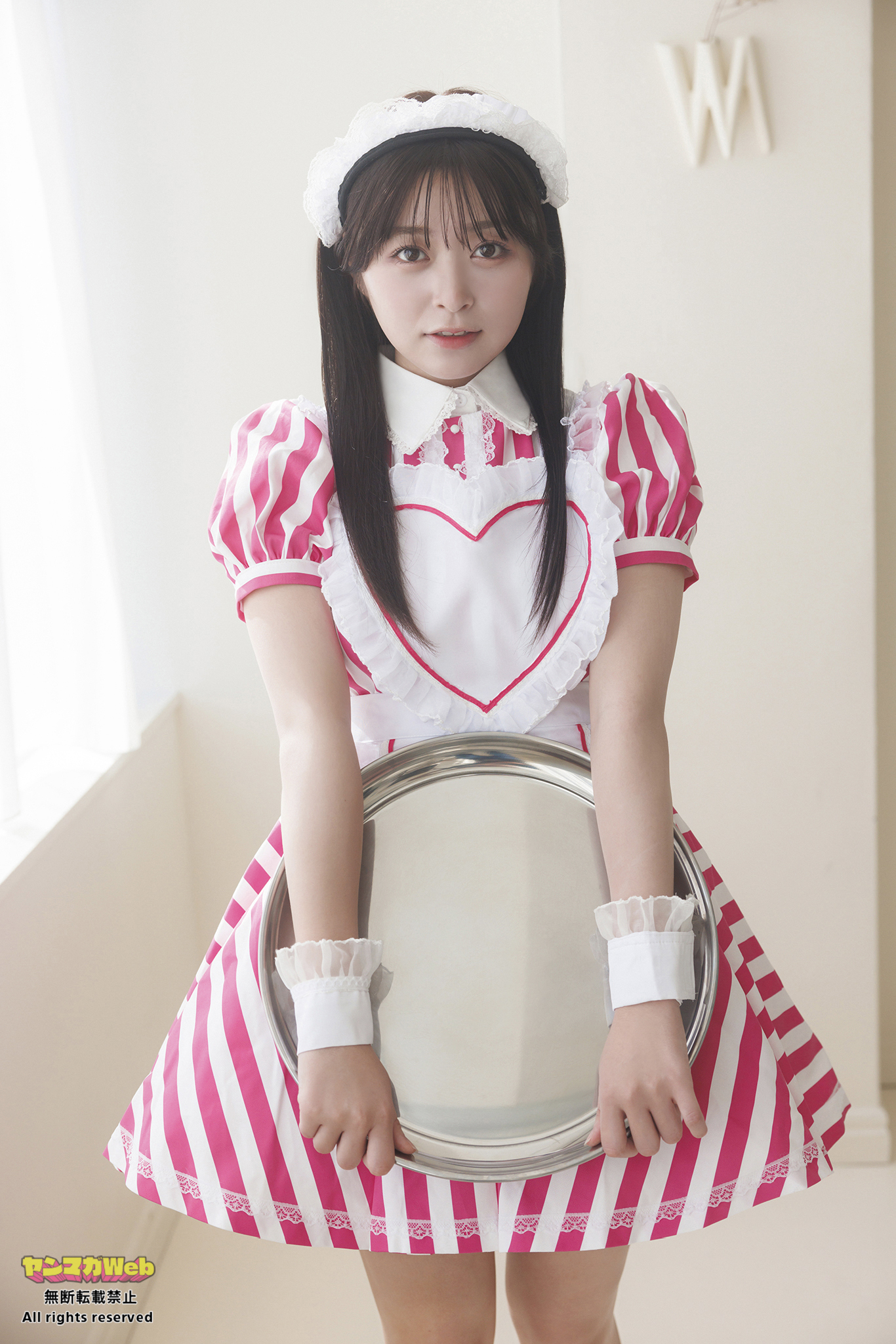 「ミスマガのアソビバ！ もしミスマガがメイドだったら!? 2024」より山本杏さん