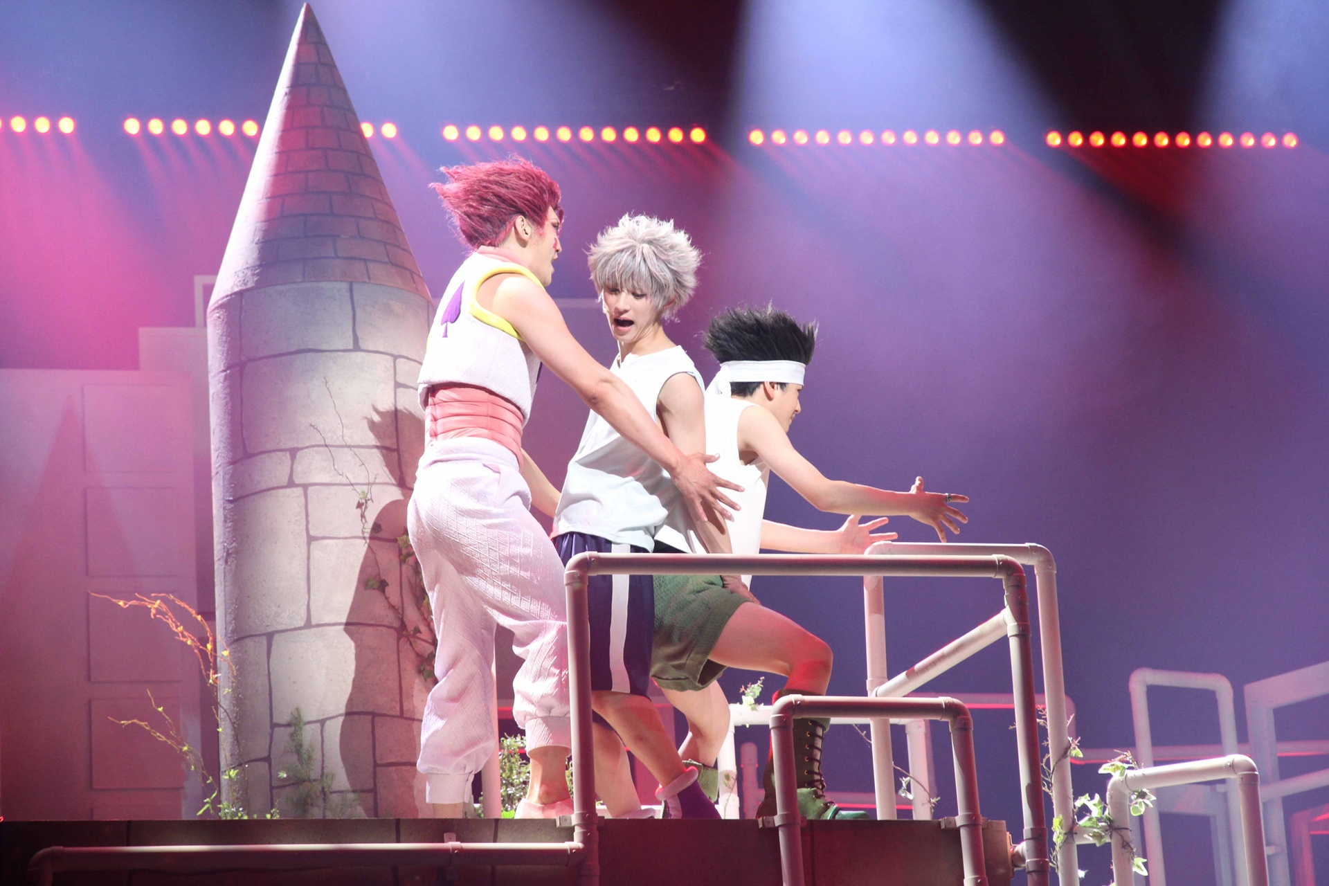 ヒソカとの協力シーンも