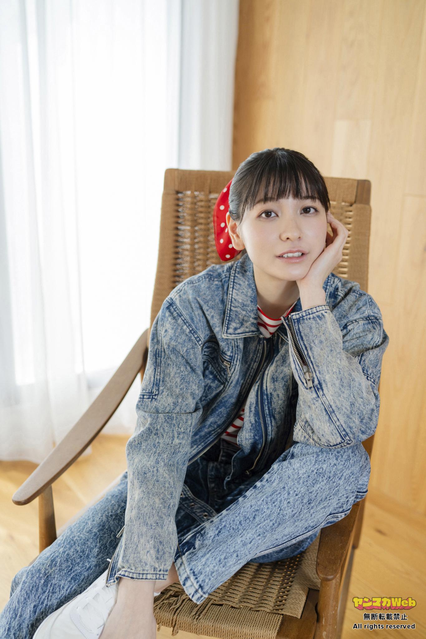 「ミスマガのアソビバ！ムービーグラビア」より花城奈央さん