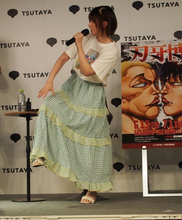 正解を求めて考察する一同