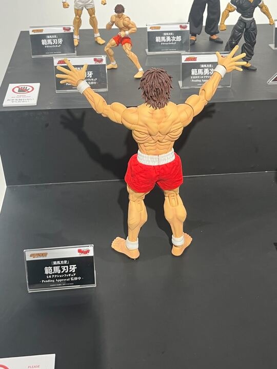 ストームコレクティブルズより発売予定のフィギュアも多数展示されている