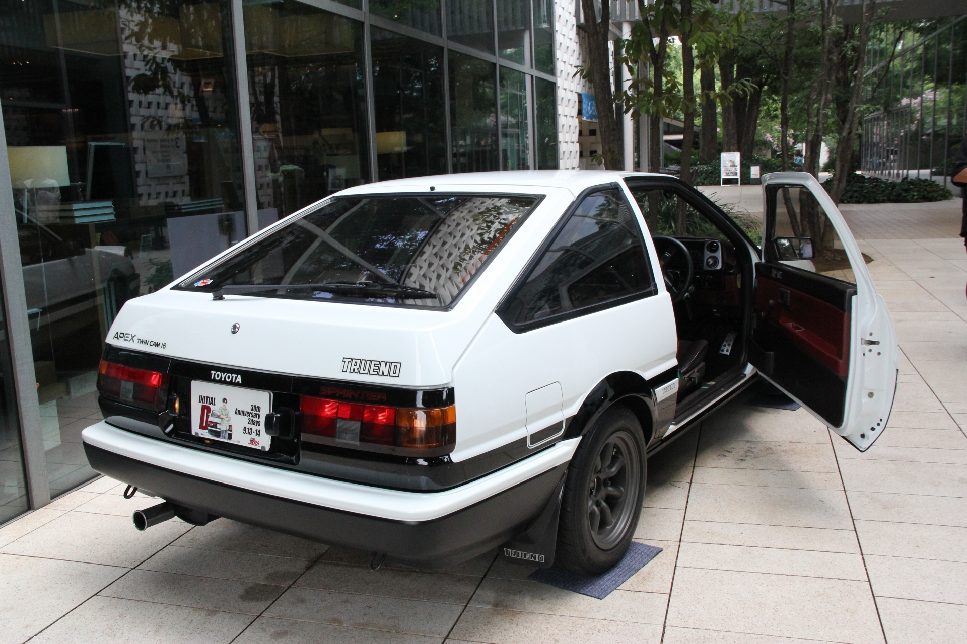 ライト部分。藤原拓海が、対戦でブラインド・アタックを仕掛ける際に注目を集める場所だ