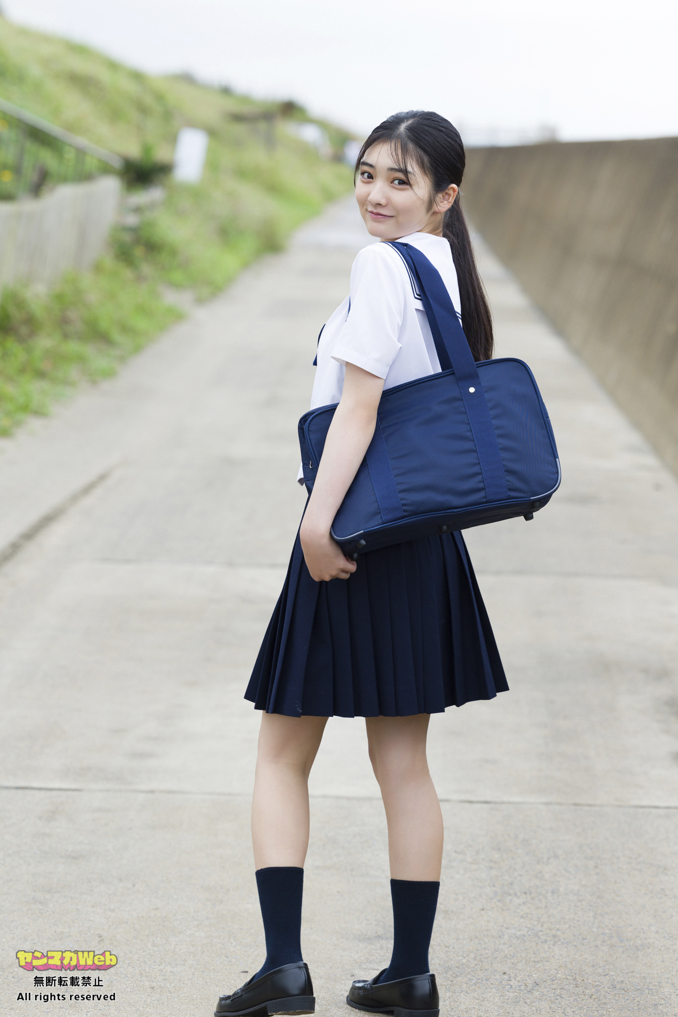 「ヤンマガアザーっす！」より舞香さん