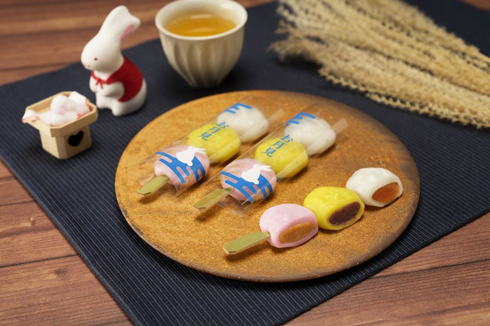 月見あん入り団子 価格：226円／1本