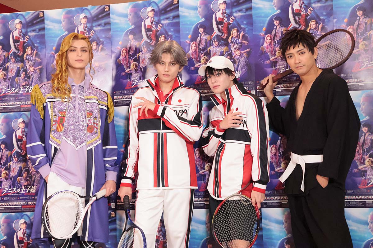 左から、Sion、高橋怜也、今牧輝琉、中河内雅貴