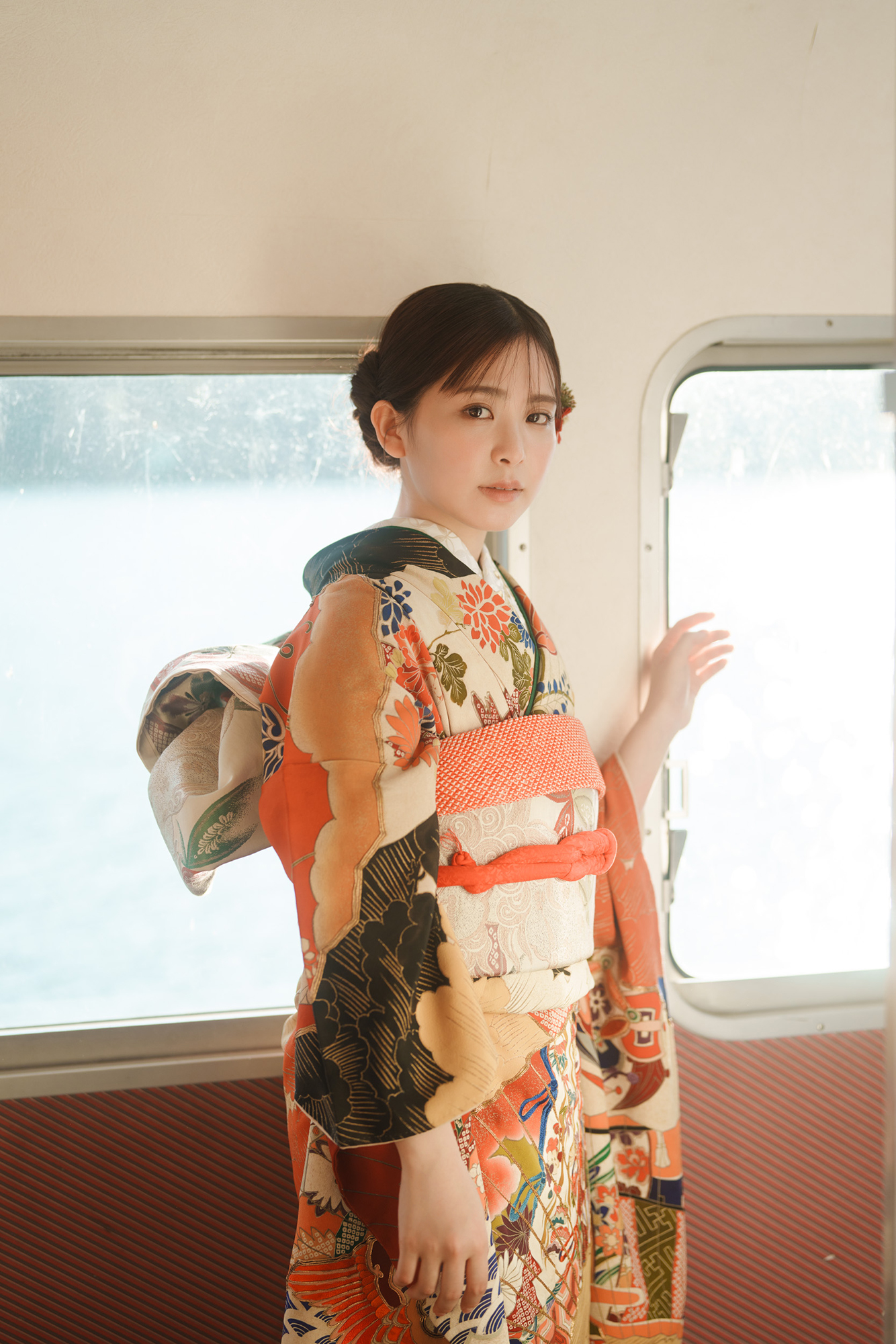 「20±SWEET[トゥエンティ・スウィート] 2026　JANUARY」（東京ニュース通信社刊）撮影／HIROKAZU