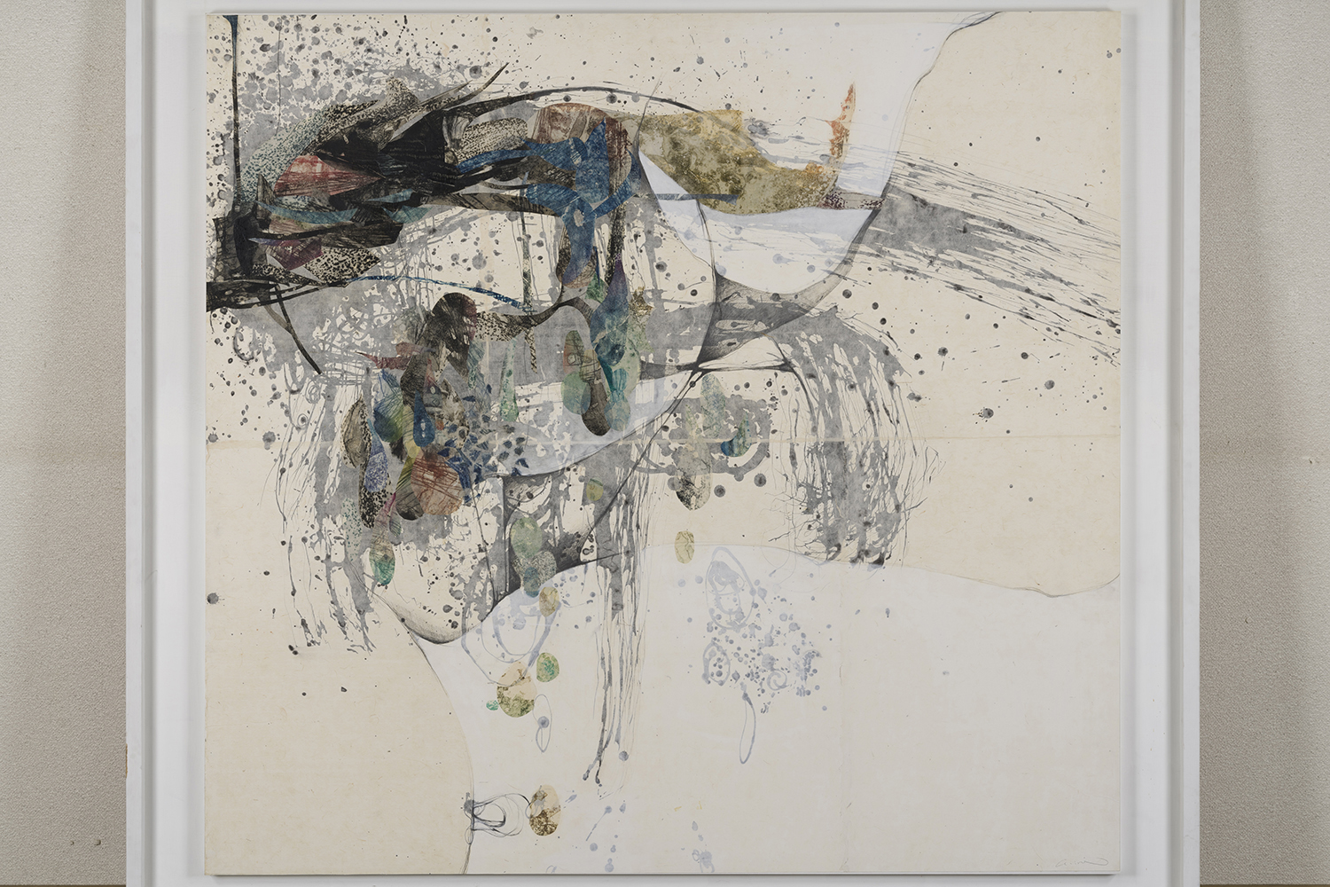 「眠る雨」2004年 ミクストメディア 130×138cm 丸沼芸術の森