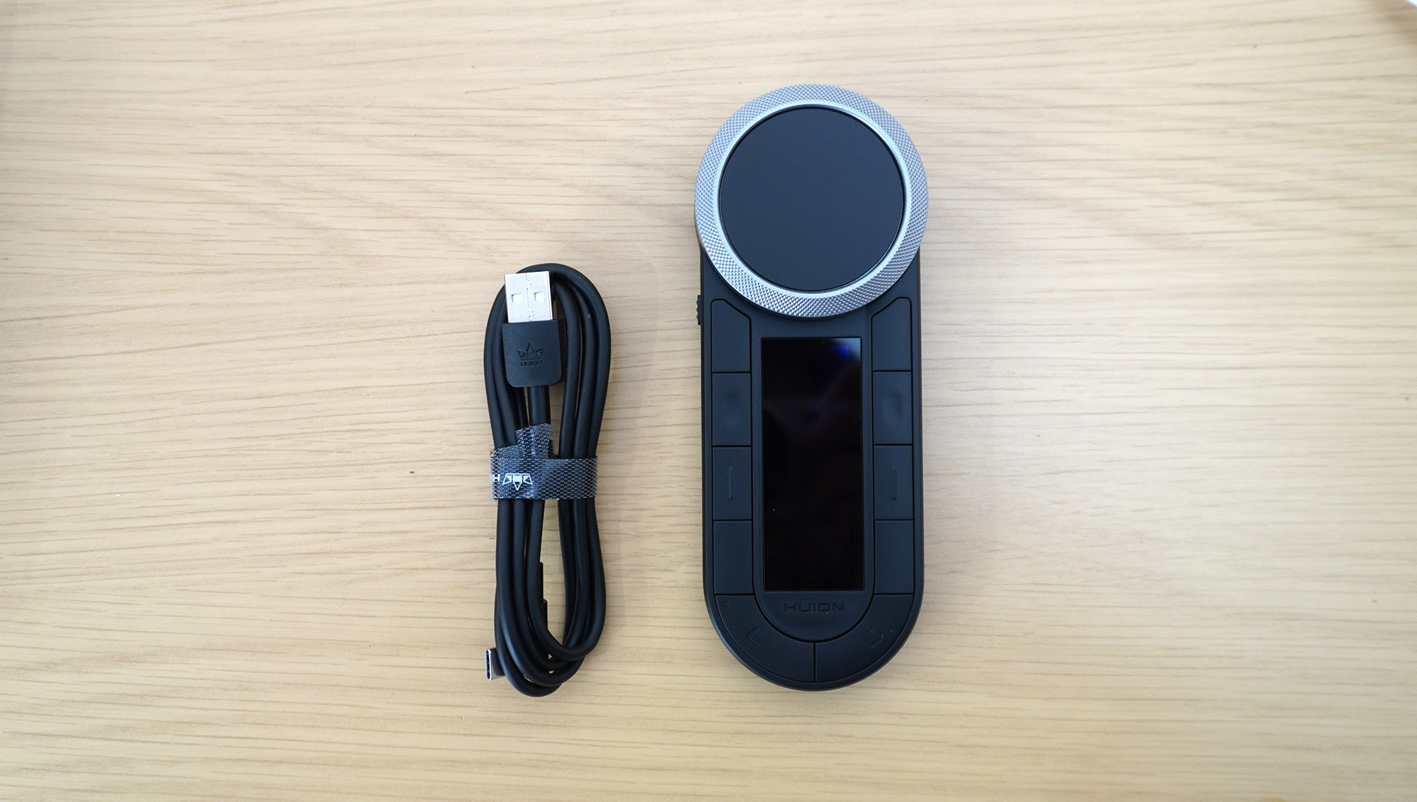 左手デバイス「Keydial Remote」