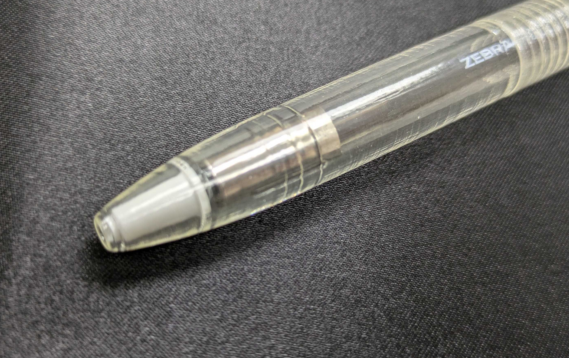 ”元ネタ”となる「ブレン」の先端部分。中芯をガッチリ支える構造となっているほか、重心を下げるための重りが内蔵されている点が「HAMON」と共通している