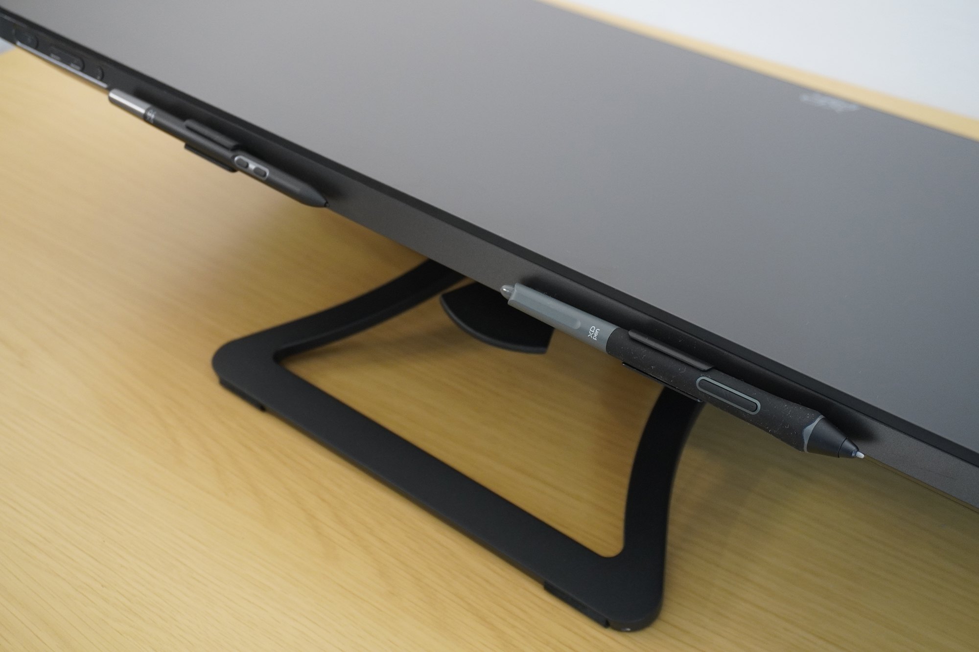 ペンホルダーにペンを装着した状態