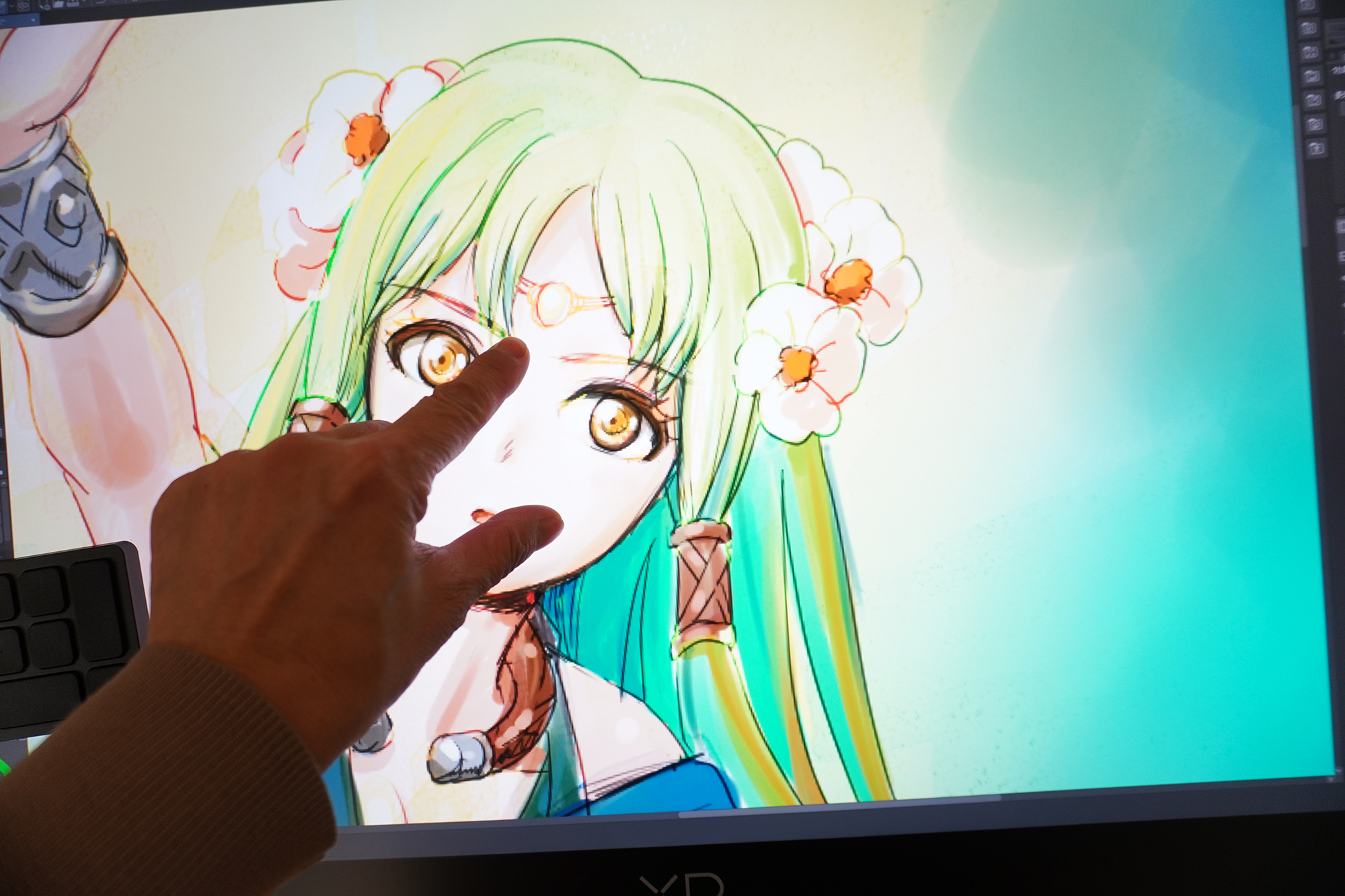 拡大して描いては、縮小して全体のバランスを見るという作業がスムーズに行なえる