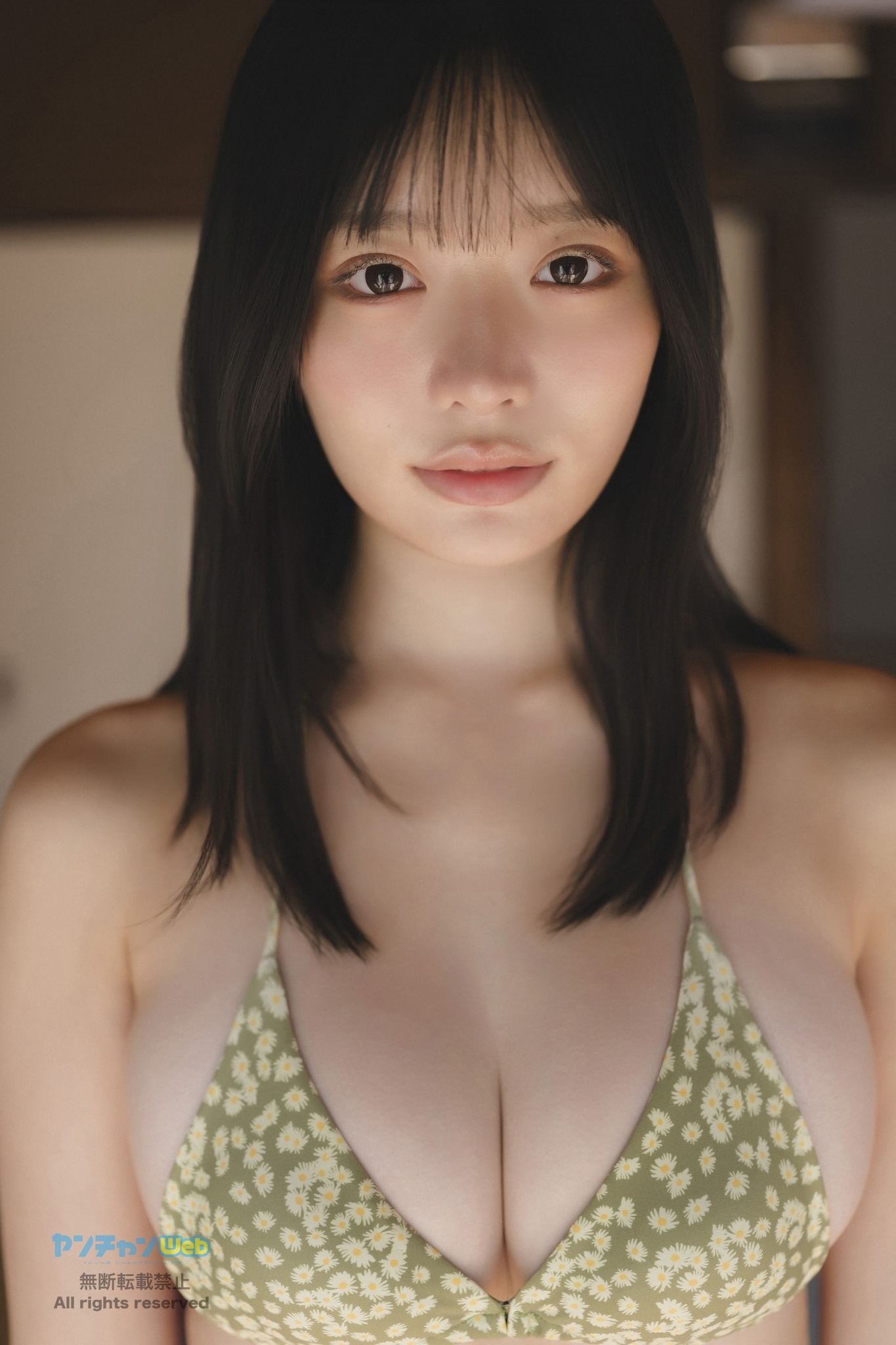 高鶴桃羽さん
