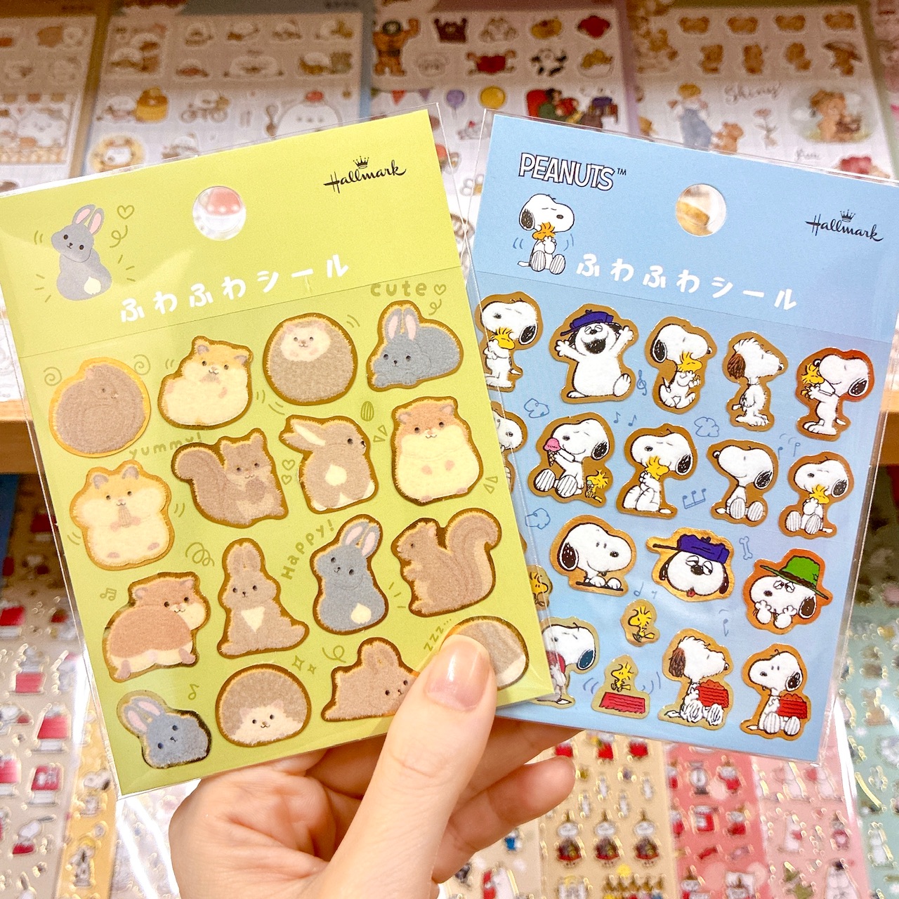 ふわふわシール（C）Peanuts Worldwide LLC
