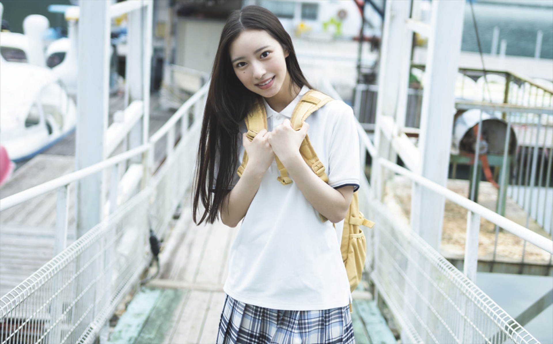 「B.L.T. SUMMER CANDY 2026」（東京ニュース通信社刊）撮影／藤本和典