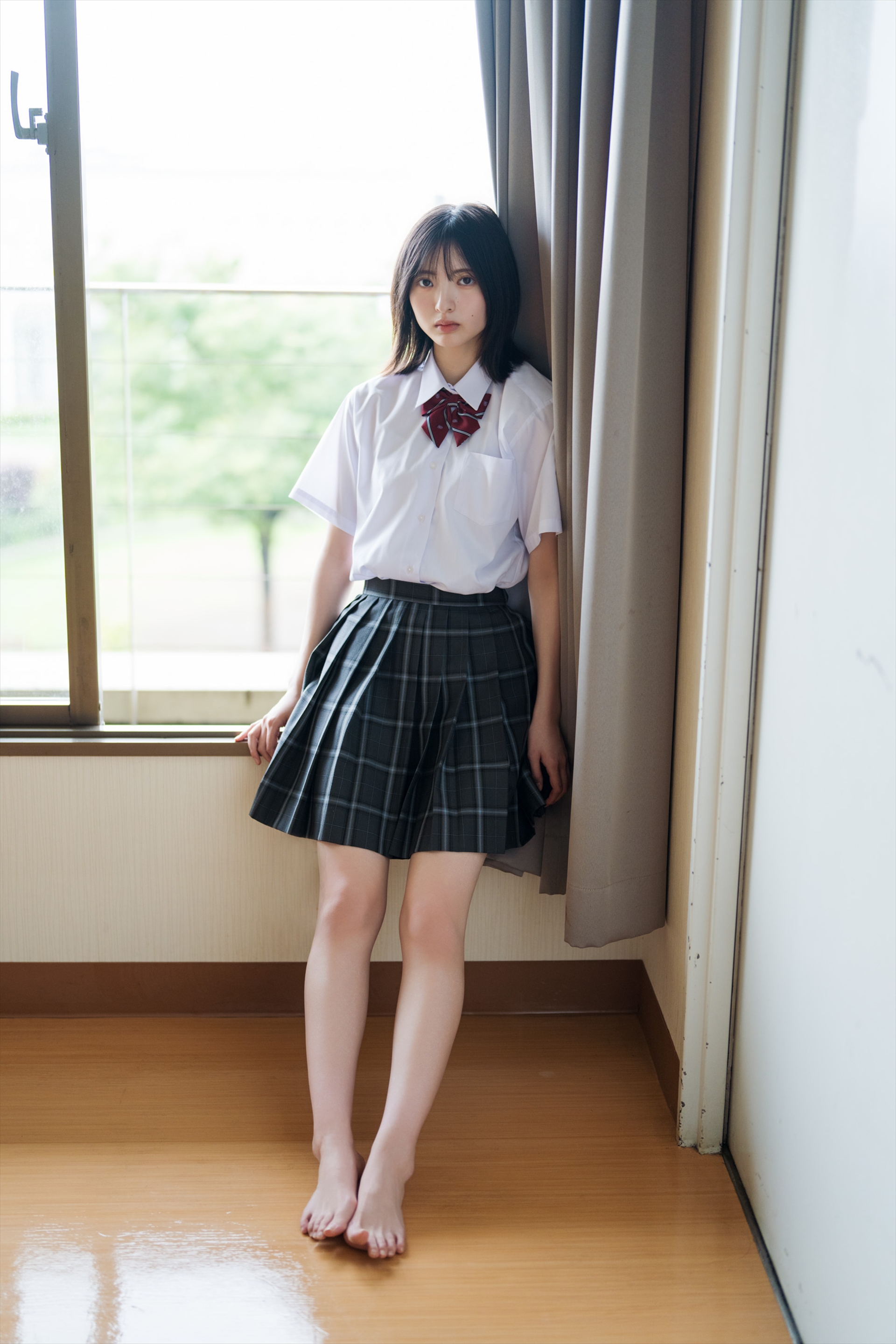 「B.L.T. SUMMER CANDY 2026」（東京ニュース通信社刊）撮影／HIROKAZU
